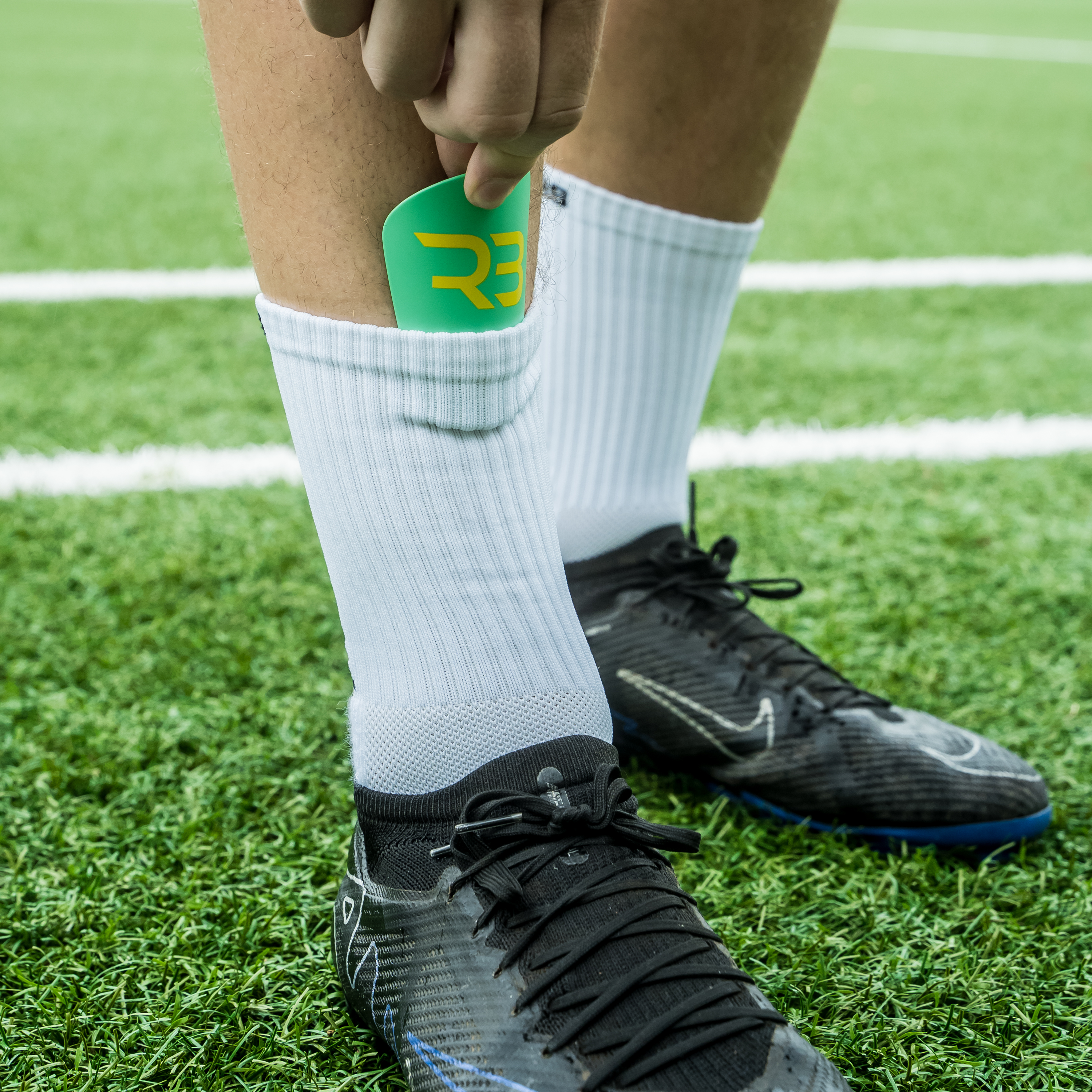 Mini shinpads brazil